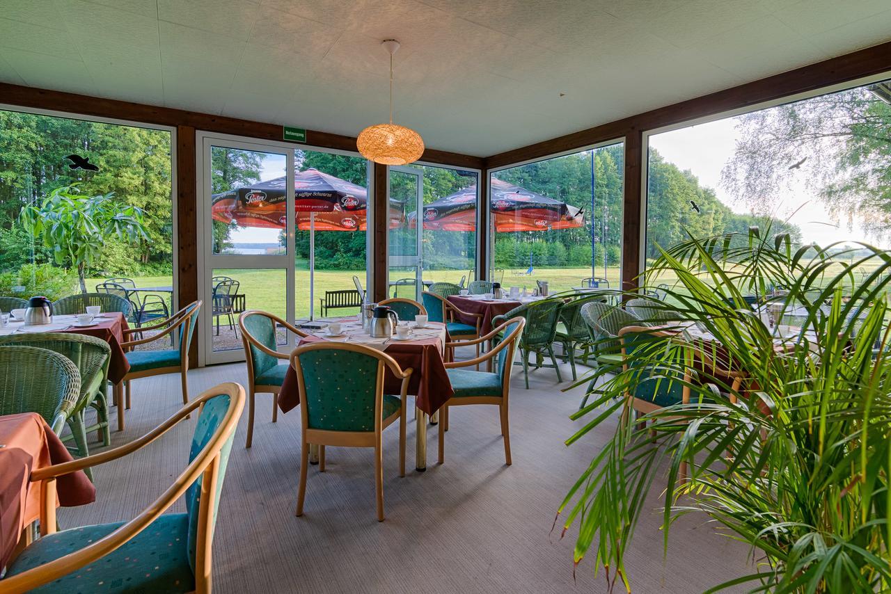 Seehotel Schorfheide Althuttendorf Esterno foto