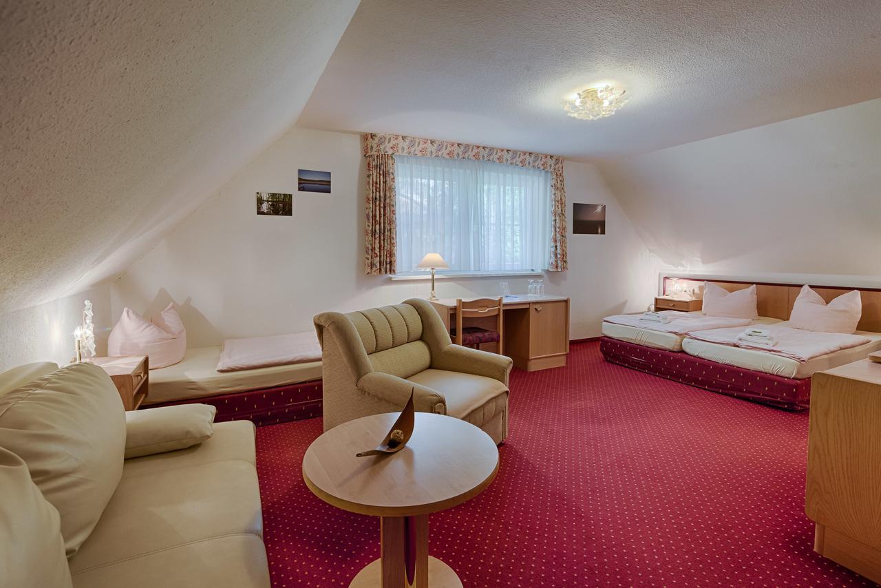 Seehotel Schorfheide Althuttendorf Esterno foto