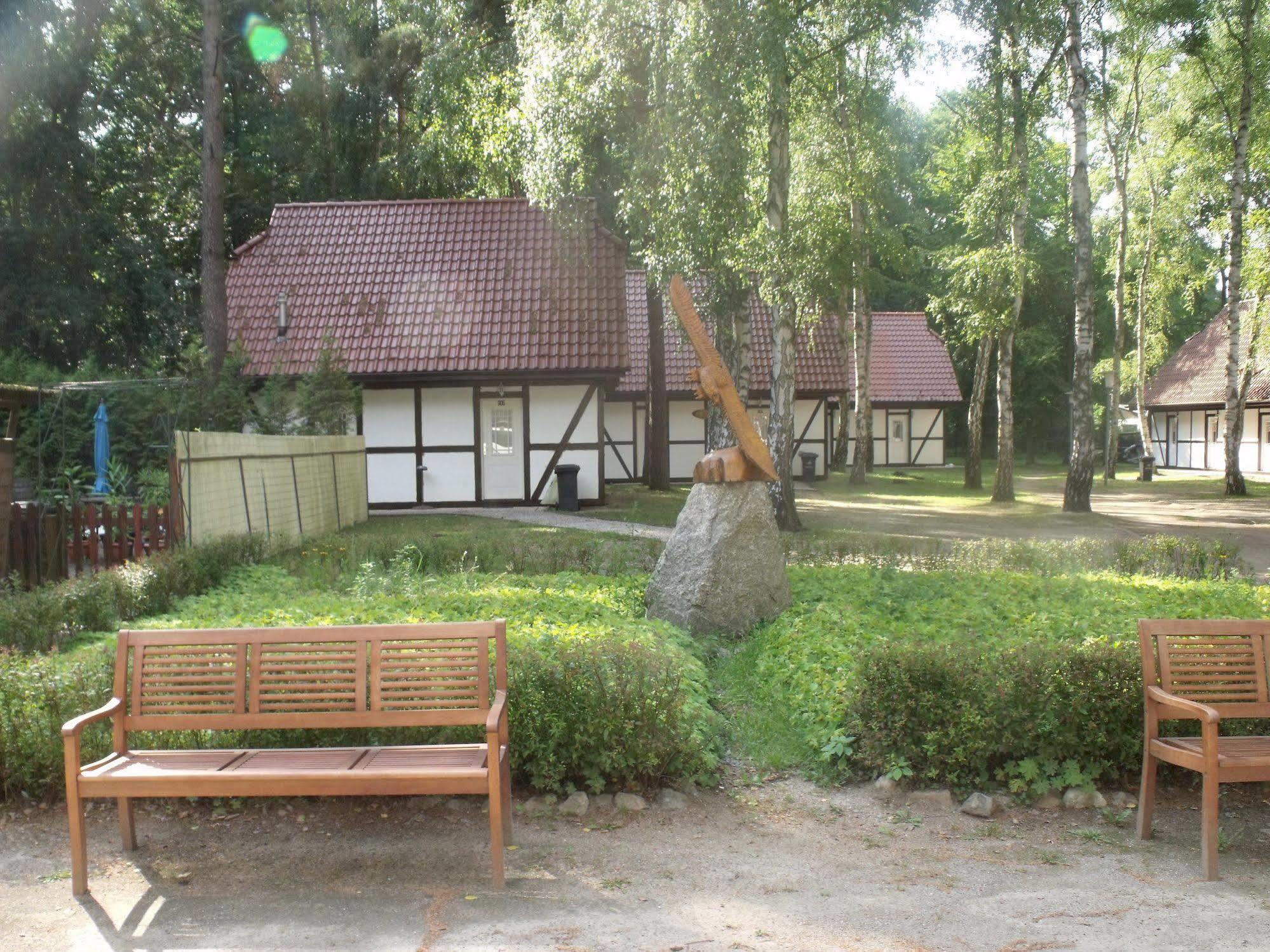 Seehotel Schorfheide Althuttendorf Esterno foto